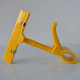 Supermarket Thumb Shape Clips , Price Tag Holder Clip With Universal Joint
